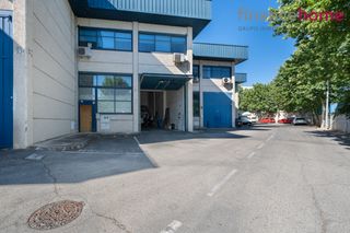 Bâtiment à usage industriel  Avenida de la cantueña. Excelente oportunidad de inversión en madrid sur: nave con ofici