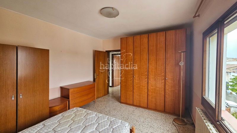 Foto 5ed3e683-1f9d-4b99-b98a-778bb4b51156. Casa amb xemeneia calefacció aparcament a Centre Vidreres