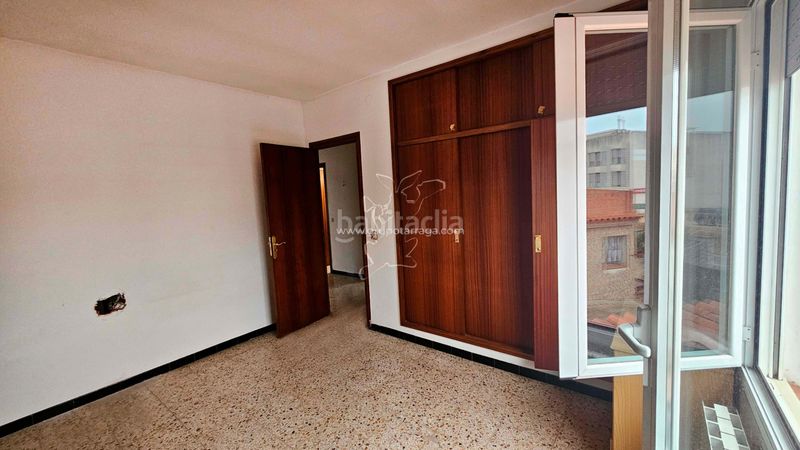 Foto 7577539d-9dee-4f45-8564-df478b2344b1. Casa amb xemeneia calefacció aparcament a Centre Vidreres