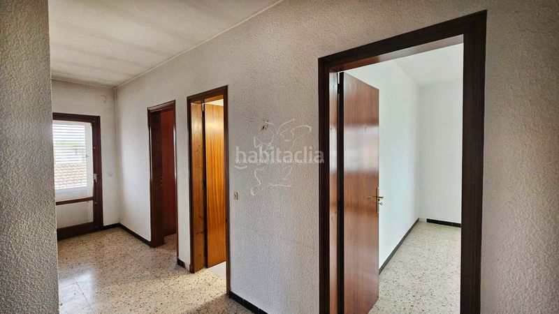 Foto 907f227b-4852-4ba5-828b-52f0695a5142. Casa amb xemeneia calefacció aparcament a Centre Vidreres