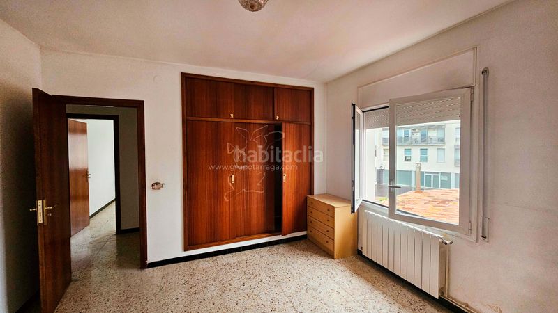Foto f07a2f84-bda8-4f5c-8744-ce52399a09dd. Casa amb xemeneia calefacció aparcament a Centre Vidreres