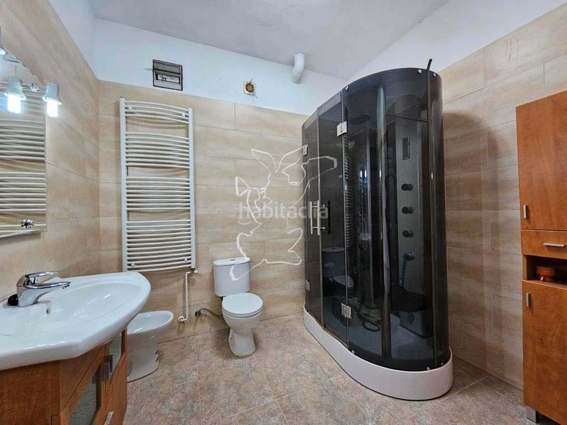 Foto 97ab258d-2095-49ff-95fd-047915e1fc38. Xalet amb aparcament piscina a Aiguaviva Parc Vidreres
