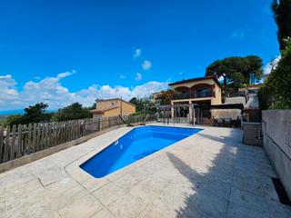 Chalet en Aiguaviva Parc. Gt_197 espectacular casa con piscina con posibilidad de adquirir
