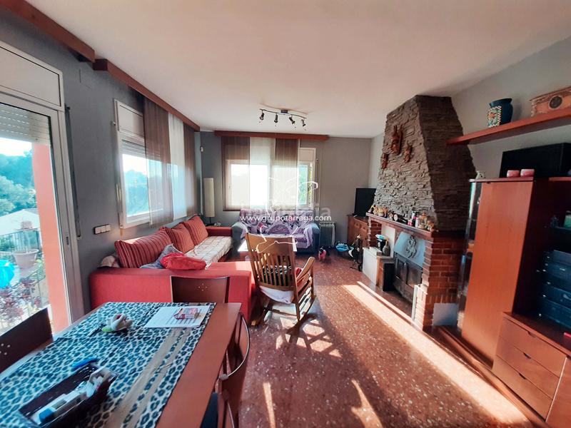 Foto 1fa7c76a-b8a2-40f5-b037-f9e91b89cada. Casa amb xemeneia aparcament a Mas Romeu Lloret de Mar