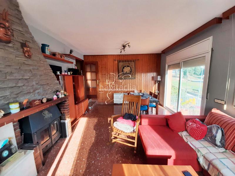 Foto 60fd138c-6503-47ba-a692-8cc48ec31691. Casa amb xemeneia aparcament a Mas Romeu Lloret de Mar