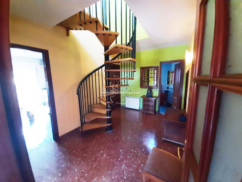 Foto bf57b1db-6db7-4c3d-905a-36a2e2a83991. Casa amb xemeneia aparcament a Mas Romeu Lloret de Mar