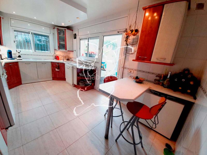 Foto 58370537-80e8-4177-a85b-7e1aef6deb08. Chalet avec cheminée parking piscine dans Aiguaviva Parc Vidreres