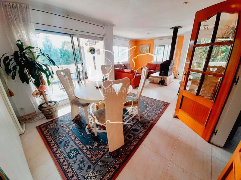 Foto aad8b60c-3378-4aa5-b26a-4e751590dc99. Chalet avec cheminée parking piscine dans Aiguaviva Parc Vidreres