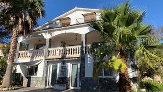Xalet a Aiguaviva Parc. Gt_107 casa con piscina y licencia turística en aiguaviva parc