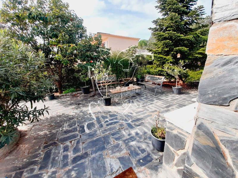 Foto e375cf56-1920-41ba-bb80-cdc1df59110d. Chalet avec cheminée parking piscine dans Aiguaviva Parc Vidreres