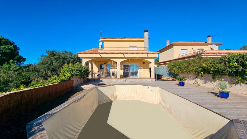 Foto 02c4babe-ba21-41eb-9061-c6b2607adf55. Xalet amb piscina a Lloret Verd - Els Pinars Lloret de Mar