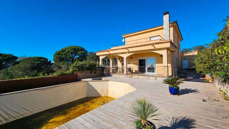 Foto 19b3f452-7f61-4579-b356-1625037f75eb. Chalet mit pool in Lloret Verd - Els Pinars Lloret de Mar