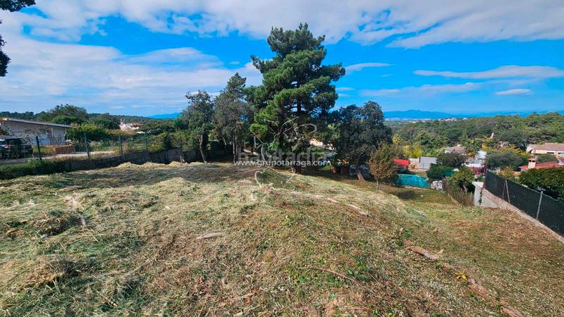 Foto f5b2f58a-c3a1-4e17-8c90-5194f9ee6ff5. Terreno residencial bonita parcela en puig ventós en Vidreres