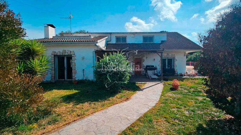 Foto b954d2fc-0461-4699-92dc-a34793f57318. Maison avec parking piscine dans Terrafortuna - Puig Ventós Vidreres