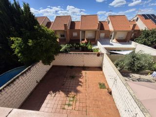 Maison  Europa. Casa en venta en calle europa  poblete