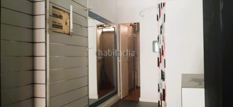 Foto de7244b6-2795-4069-b903-a661d7a26a8c. Alquiler local comercial en pintor laxeiro 12 en Plaza Independencia Vigo