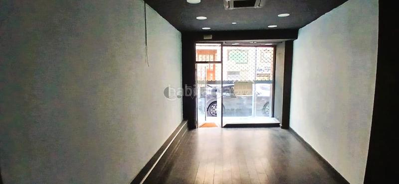 Foto 71a0fb0a-f301-46b4-9243-fd6e43397347. Lloguer local comercial a pintor laxeiro 12 a Plaza Independencia Vigo