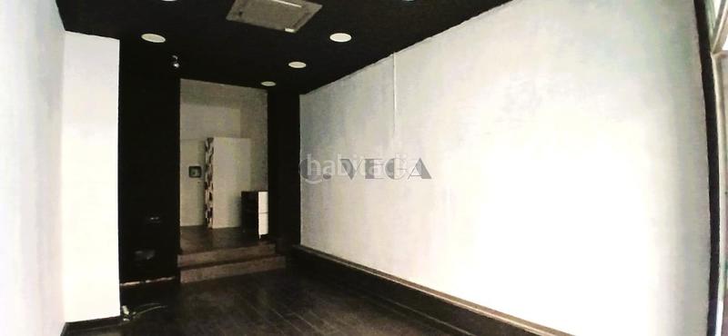 Foto be868364-c355-44f1-89a0-1b3bf5de1a21. Location local commercial dans pintor laxeiro 12 dans Vigo