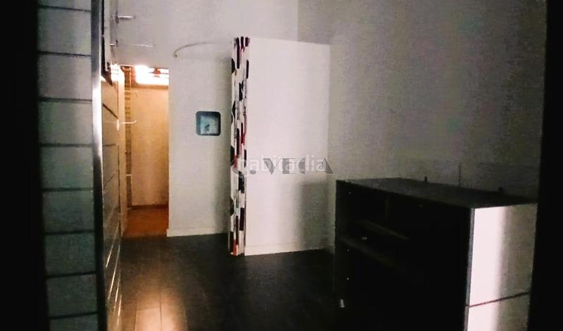 Foto a2f2d4d4-038d-487b-9ba9-a67fda314827. Affitto locale commerciale in pintor laxeiro 12 in Vigo