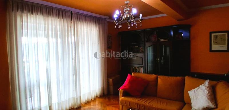 Foto 490ed70b-a430-474a-b4a7-467d19535452. Piso en O Castro Vigo