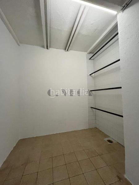 Foto 731019dc-eaa4-4123-9bb2-1108ac6f3337. Local comercial a Camelias - Pi y Margall Vigo