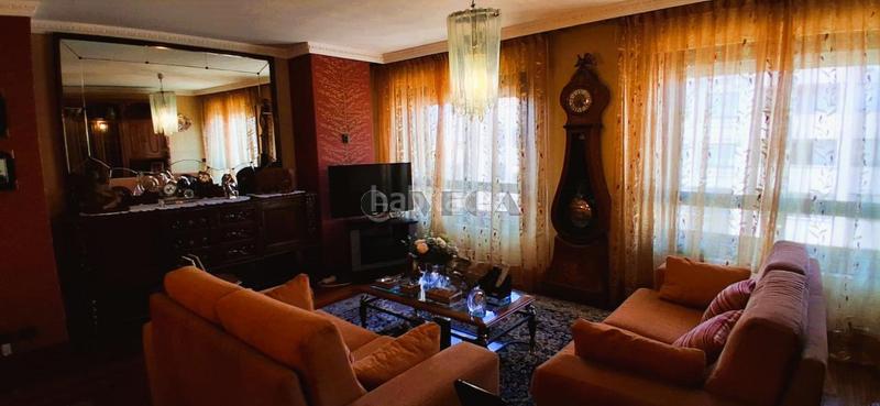 Foto 532cb219-9161-45a2-a9ce-9827e7aa7368. Appartement avec chauffage parking dans Plaza Independencia Vigo
