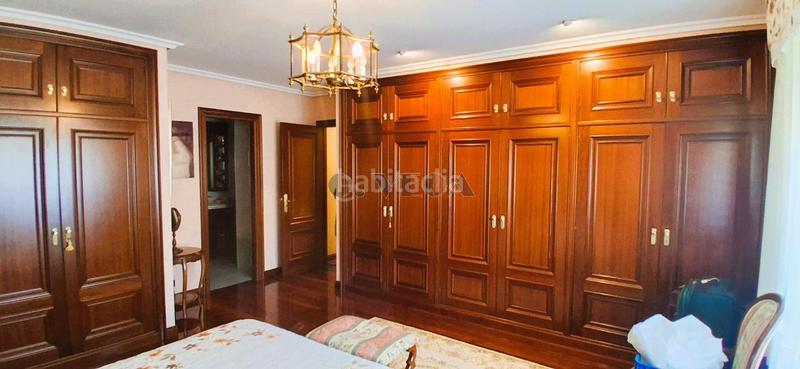 Foto 79218b83-1de0-4648-b582-f6588a18d43c. Piso en Plaza Independencia Vigo