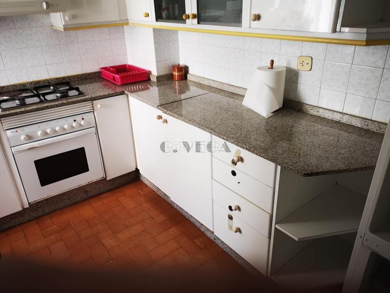 Foto 96ddd00a-0123-4e8f-8cac-eb949c0d8d51. Appartamento con riscaldamento parcheggio in Berbés - Peritos Vigo