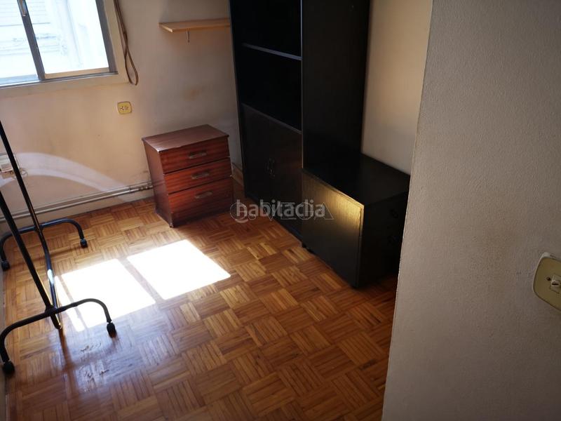 Foto fc447ad3-d18d-4ed6-834e-e989f50936dc. Appartamento con riscaldamento parcheggio in Berbés - Peritos Vigo