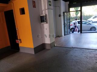 Locale commerciale in Castrelos 168