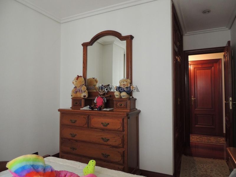 Foto 2335b7e9-8312-4bc3-9a40-ff6174595ea9. Piso en gerona 6 en Plaza Independencia Vigo