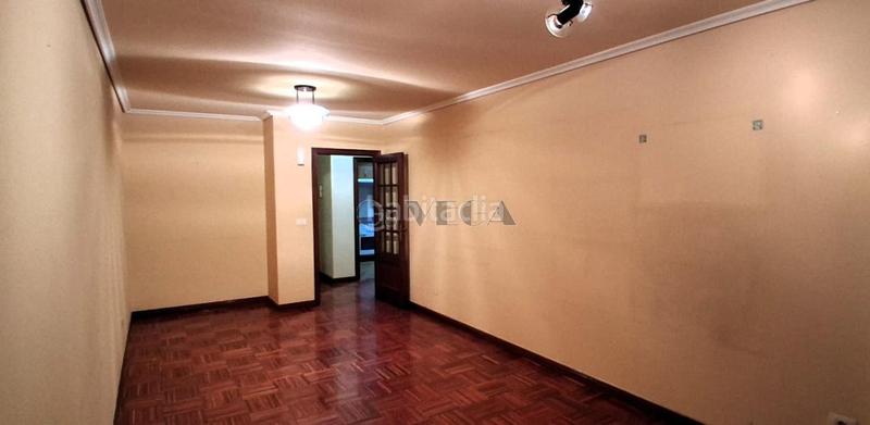 Foto ddea76a0-b5c3-4099-9d4b-d2353aa8cef4. Flat with heating parking in Plaza Independencia Vigo