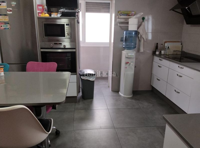 Foto fbea2d0a-faa3-41b1-bf75-7e3211f1d0e3. House with heating parking in Teis Vigo