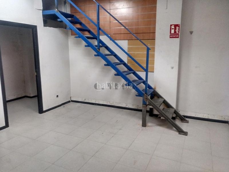 Foto 4444525e-4aa3-4a1a-bce6-00a4697924f4. Locale commerciale in fragoso 22 in As Travesas - Balaidos Vigo