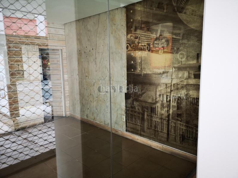 Foto a7dcc0a9-0f43-447a-ac0f-bb4f1c680fec. Rent business premise in pi y margall 108 in Camelias - Pi y Margall Vigo