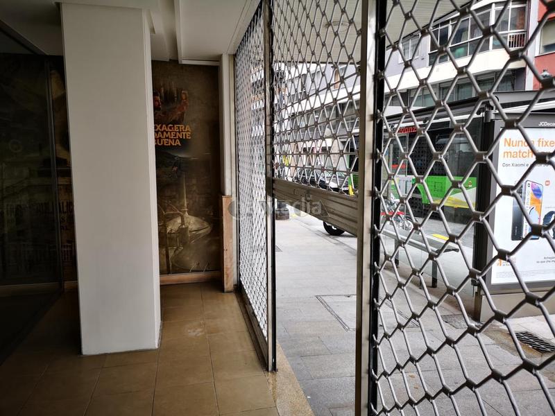 Foto c3279d86-4111-4542-91dd-0225e924f5a4. Rent business premise in pi y margall 108 in Camelias - Pi y Margall Vigo