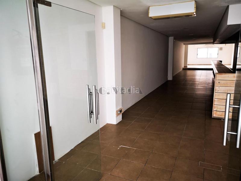 Foto acca58ac-e251-4740-b663-4d6c2fe39f9e. Alquiler local comercial en pi y margall 108 en Camelias - Pi y Margall Vigo