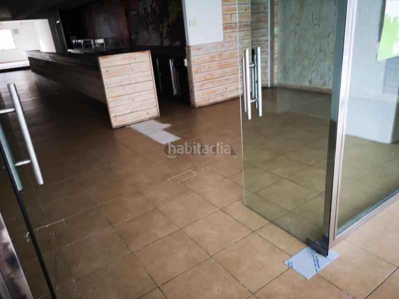 Foto c4878502-2286-4c42-bfc7-2cd0250ff849. Alquiler local comercial en pi y margall 108 en Camelias - Pi y Margall Vigo