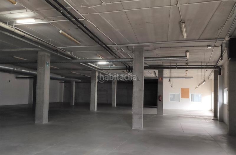 Foto 126d5947-2d66-46e6-b283-32e5bb1b2563. Location bâtiment à usage industriel dans Valadares - Beade Vigo