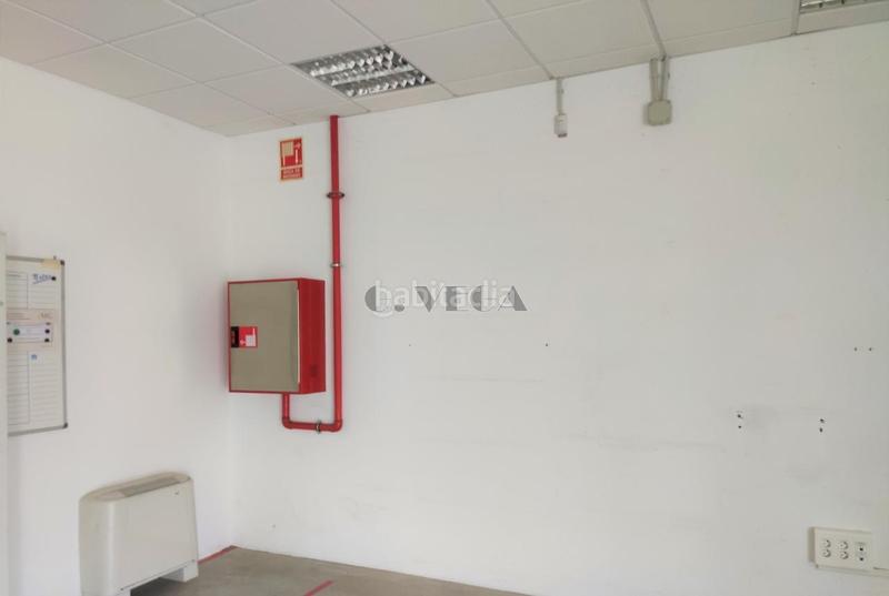 Foto 4845044d-ad17-4f56-b05d-58c39ca06aaf. Rent industrial building in Valadares - Beade Vigo