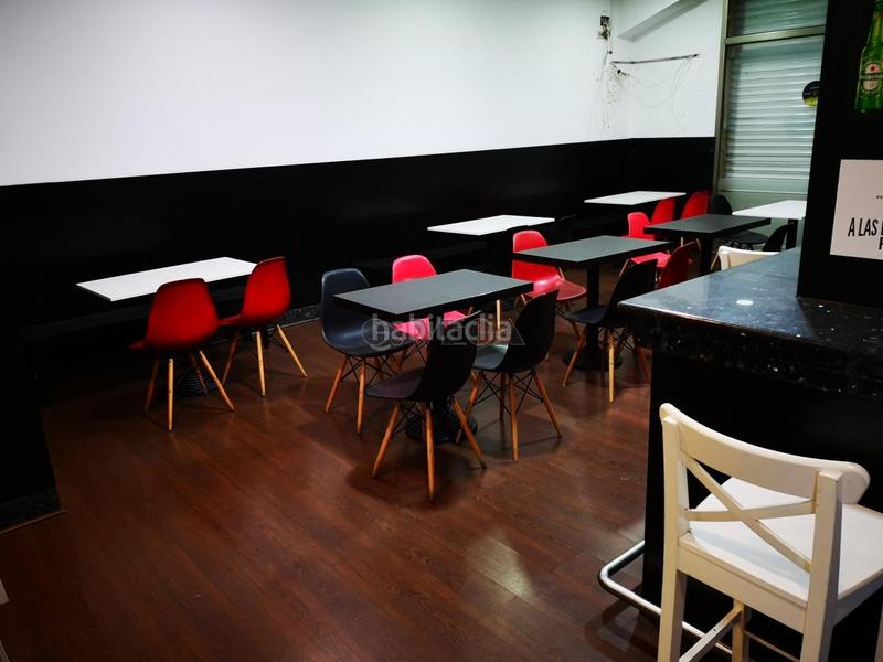 Foto 9e40c3ee-976a-4a9d-a5ad-3624c47658f4. Local comercial en martin echegaray 13 en As Travesas - Balaidos Vigo