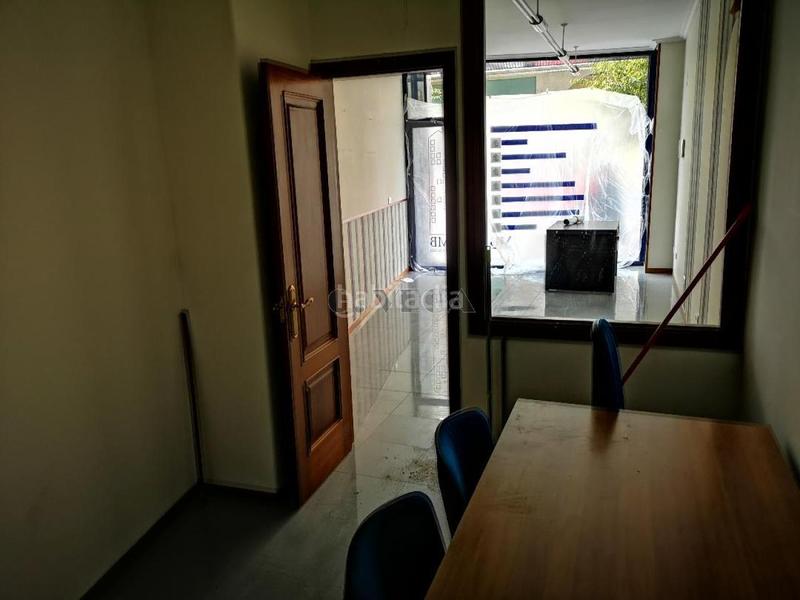 Foto e2b21dba-7d5c-4864-a6cf-a920d48ccf8d. Alquiler local comercial en lópez mora 29 en Plaza Independencia Vigo