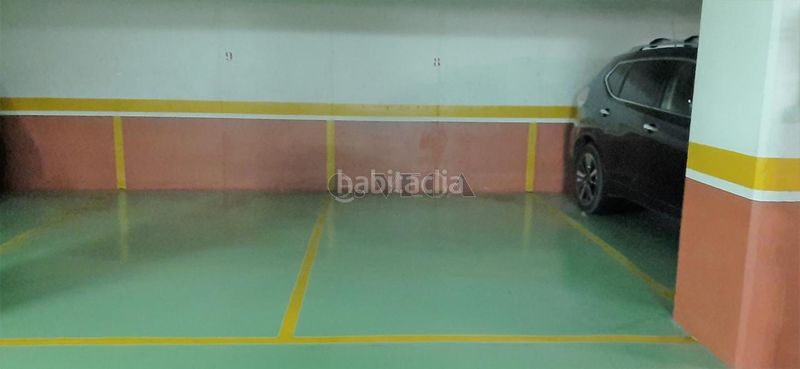 Foto 2039bfa0-cfcc-46be-9853-708abe3a7d3a. Parking voiture dans O Castro Vigo