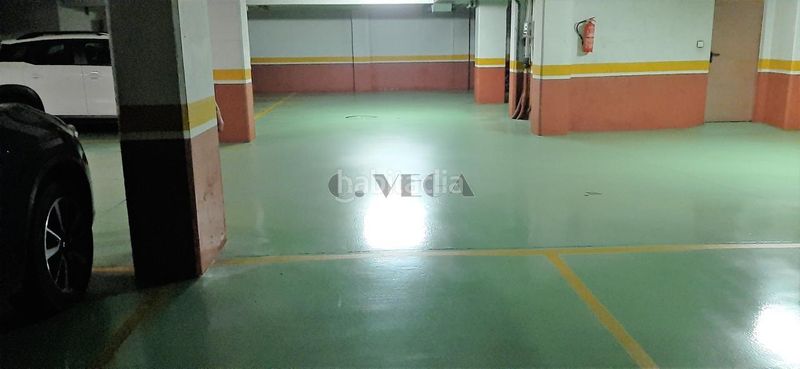 Foto f85d5dd7-30ab-4988-98fc-f4028d6d13f9. Parking voiture dans O Castro Vigo