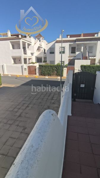 Foto 09661ce7-dcdd-4c02-ae5a-19e1f9002f3a. Apartament amb xemeneia aparcament piscina a Islantilla golf Islantilla