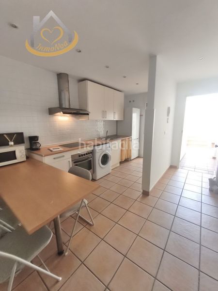 Foto 10a19f2b-3c74-4688-8f62-d4a5b6e547f7. Apartament amb xemeneia aparcament piscina a Islantilla golf Islantilla