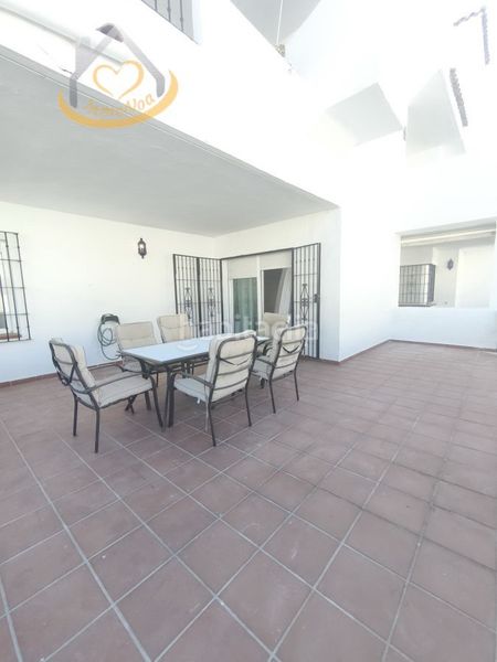 Foto 1fdecce2-ffe9-4067-873e-d9c1598ad7ff. Apartament amb xemeneia aparcament piscina a Islantilla golf Islantilla