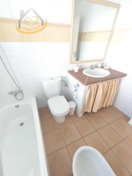 Foto 5d51b379-4d7f-43d1-a285-fb356a2fc8b2. Apartament amb xemeneia aparcament piscina a Islantilla golf Islantilla