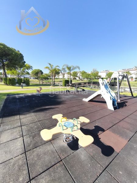 Foto 5de820fc-cf75-4c74-ac41-15ee3d6ded0e. Apartament amb xemeneia aparcament piscina a Islantilla golf Islantilla