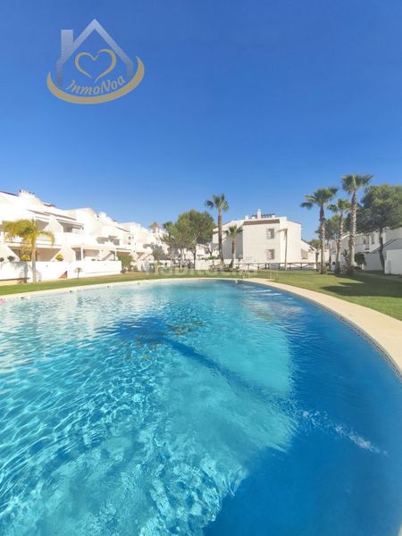 Foto 70c38dff-bde0-4533-93fd-8033ea362442. Apartament amb xemeneia aparcament piscina a Islantilla golf Islantilla